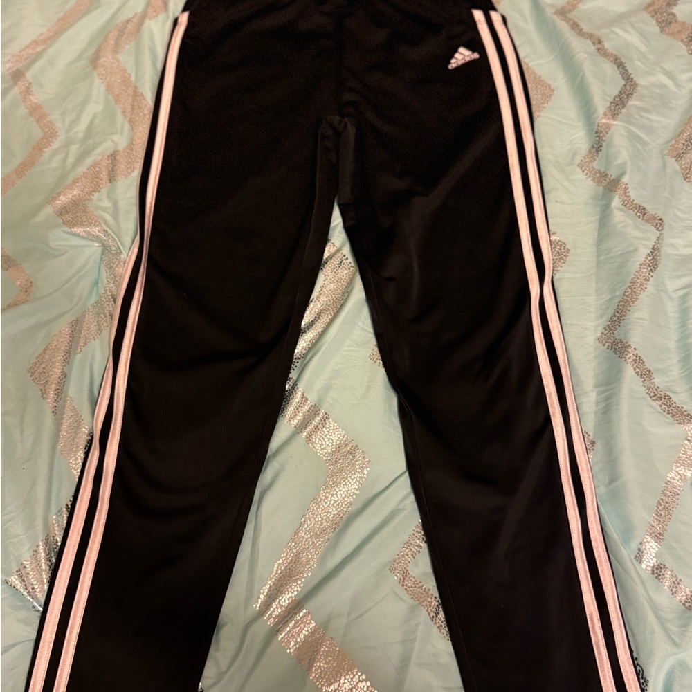 Adidas Boys Black Joggers/ track suit pants with White Stripes and logo. Size L.